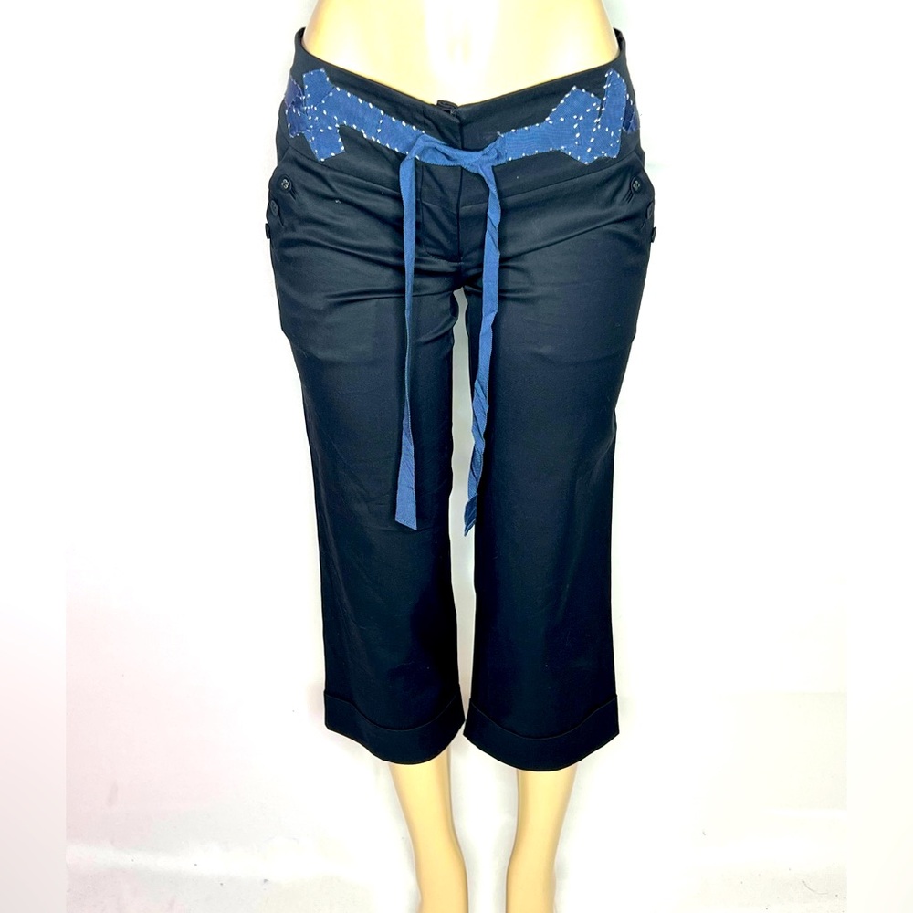 Anthropologie Taikonhu Navy Blue cropped pant with light accents at waist size 4